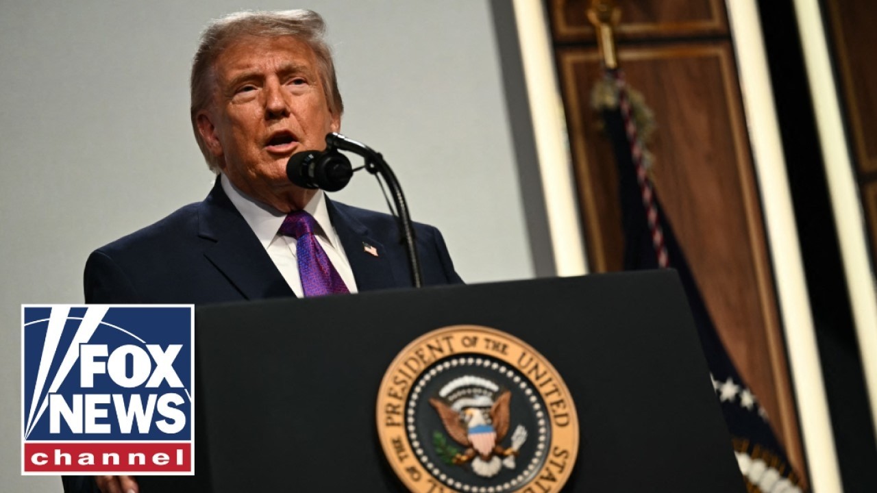 Trump delivers commencement address at US Coast Guard Academy