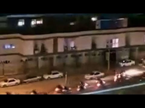 الأمن الإيراني يستهدف مستشفى وسكناً للطلاب في مدينة سنندج