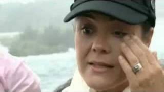 Teen Girl Falls Over Niagara Falls