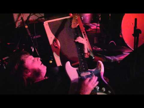 Elephant 6 Holiday Surprise - The Pressure - Oct 18 2008