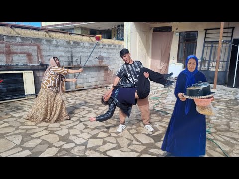 ❄️Leila's discomfort in the scorching cold, 😱from Amir's fight to Leila and Hossein being kicked out