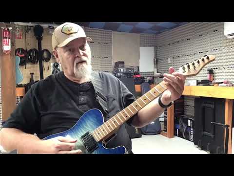 Guitar Gavel Lick Of The Week with Keith Amyx - Bluesy Texas Twang in E