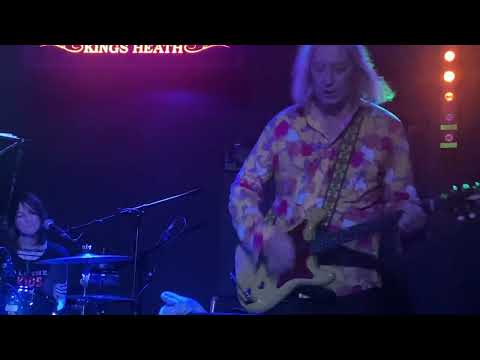 Luke Haines & Peter Buck - Andy Warhol Was Not Kind (Hare And Hounds, Birmingham 22nd February 2023)