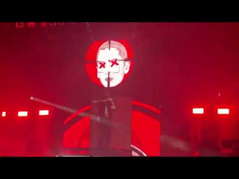 MACHINE GUN KELLY RAP DEVIL LIVE IN DETROIT MI 1st time ever singing Rap Devil at Fillmore Detroit.