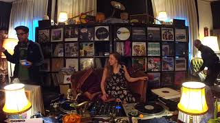 Livingroom Session with Mafalda (Melodies International)