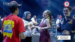 Download lagu Elsa Safitri - Kesepian (Loneliness) | Familys Group Live Cover | Jl Kav, Behind Darunnajah Islam... mp3 Download lagu Elsa Safitri - Kesepian (Loneliness) | Familys Group Live Cover | Jl Kav, Behind Darunnajah Islam... mp3