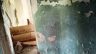 Заброшка дом в виде советского обьяги !