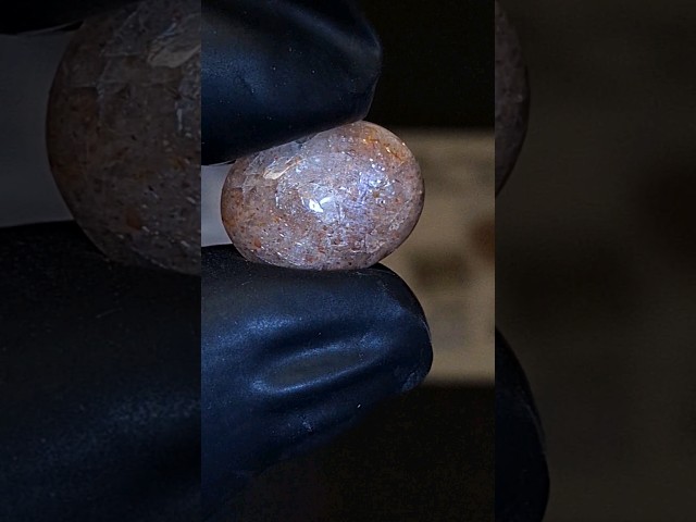 حجر الشمس الطبيعي قص بيضاوي مفحوص بشهادة مختبر