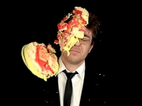 G-Stone gets caked - Urbs