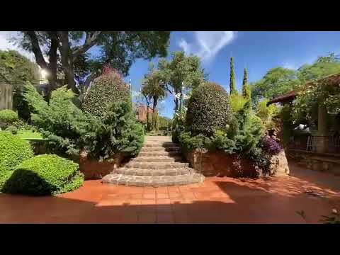 Walk through Shepstone Gardens, chapel, gazebo and glass marquee!