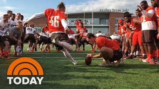 College Student Wins A Scholarship After Nailing 53-Yard Field Goal | TODAY