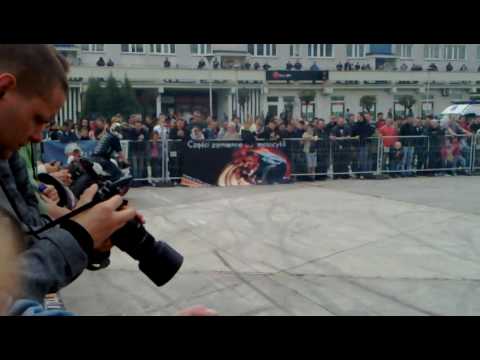 IV Rozpoczęcie sezonu motocyklowego w Oleśnicy 2010 r - Stunt