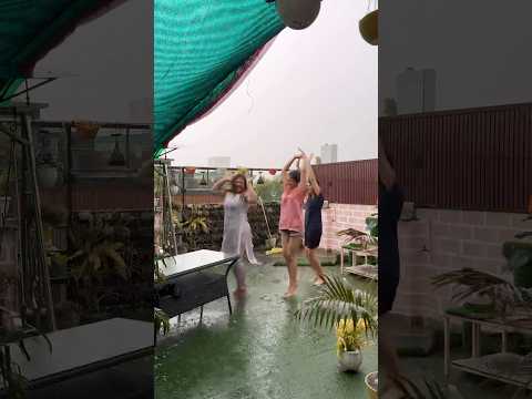 Delhi ki pehli baarish 🌧️ #rain #minivlog #viral #ytshorts #explore #baarish #family