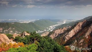 preview picture of video 'Parque Nacional Seorak-san - Lugares turísticos de Sokcho | Expedia.mx'