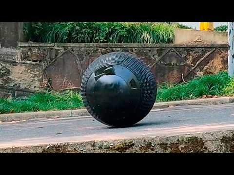 Rotunbot RT-G: The robotic ball chasing criminals on land and water