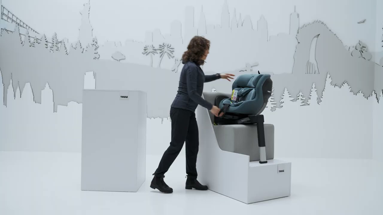 Installing Thule Elm on Thule Alfi ISOFIX car seat base