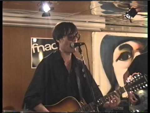 DOGS More more more (acoustic Grenoble 1999)