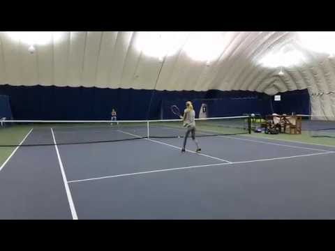 Pia hits an amazing volley! (@20 seconds)