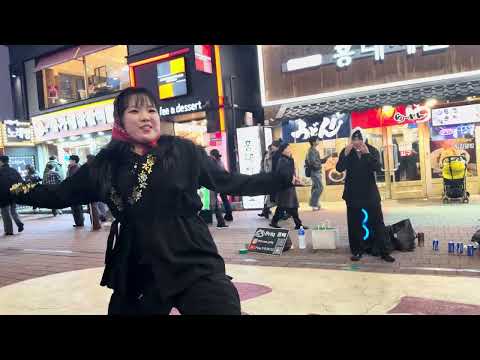 HONGDAE K-POP BUSKING (Priq 프릭) - [Orange Caramel & Crayon Pop] Catallena + Uh-ee (3)
