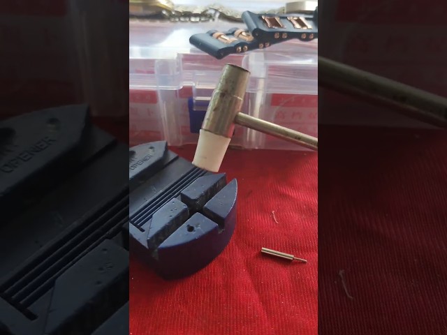 Vídeo relacionado con Reloj Película Protectora Antiestática Transparente Reloj Joyería Cinta Protectora Reloj Herramientas Reloj Envoltura