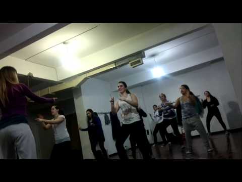 Assim voce mata o papai - clase axé y reggaeton - profe flopy