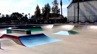 preview picture of video 'Tour of Fullerton Skatepark, Fullerton, CA'