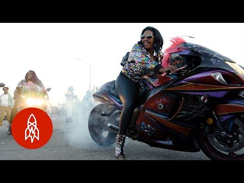 download lagu mp3 mp4 Nola Bike Ride, download lagu Nola Bike Ride gratis, unduh video klip Nola Bike Ride