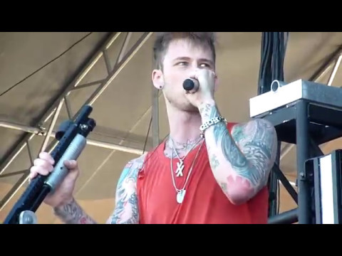 Machine Gun Kelly 