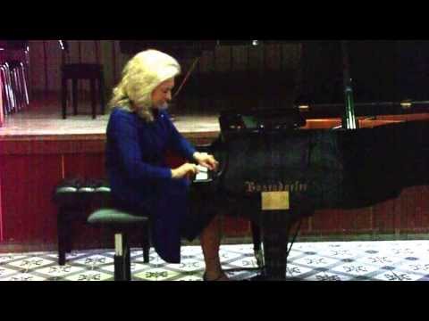 Ganka Nedelcheva performs Dimiter Christoff's Nocturne No 9