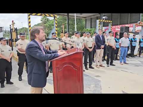 Entrega de equipamiento a Seguridad Vial con fondos del pago de multas