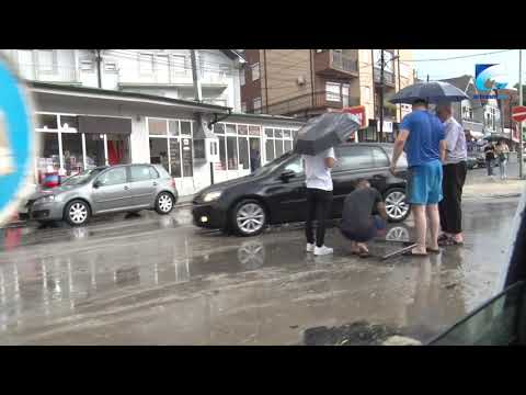 Shiu në Vushtrri vështirëson qarkullimin