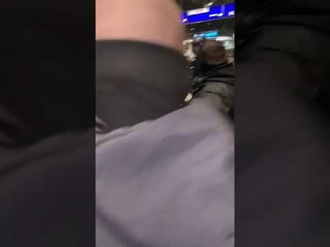 Hooligans Lok Leipzig 👊🏻🥊⚽️👟 Auswärts ! ACAB ! (Querdenken Demo) Ultras Hooligans Pyro Bahnhof