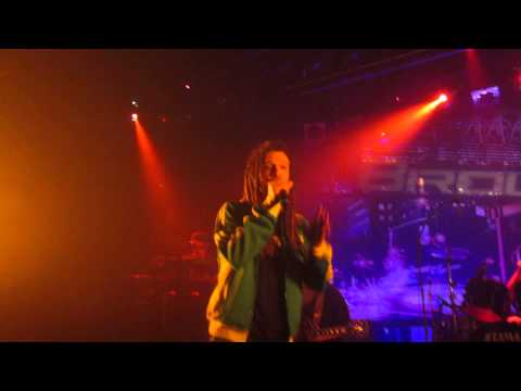 Broussaï Du Contraste et des couleurs