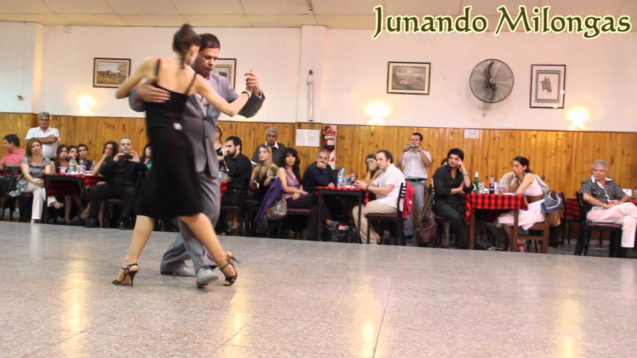 LORENA ERMOCIDA Y FABIAN PERALTA EN LA BALDOSA