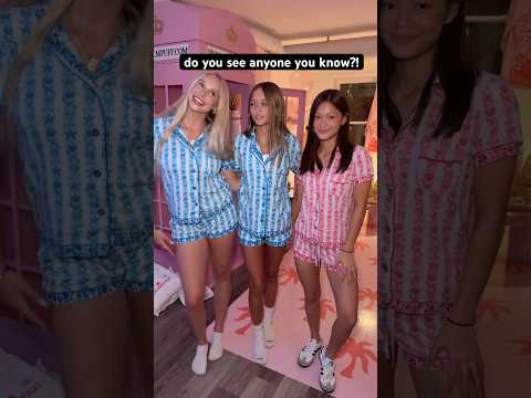 party in the hq!! @pinkpalmpuff #fyp #dance