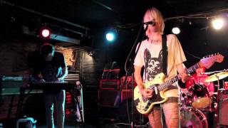 EMA: &quot;The Grey Ship&quot; (Live at the Mercury Lounge)