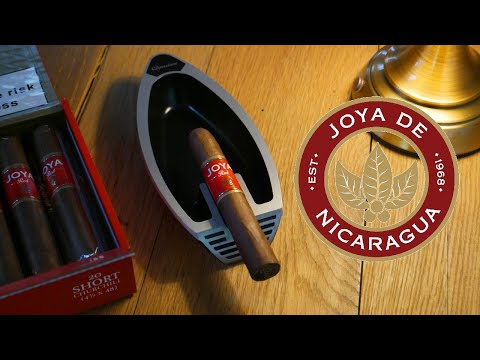 A Smoke With Lewis - Joya de Nicaragua Red Short Churchill Cigar Review