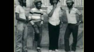 Wailing Souls - Trouble Maker