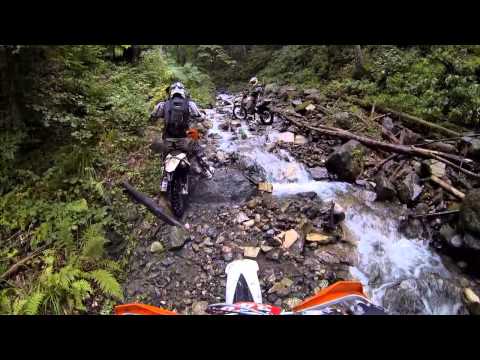 Enduro Romania - Podjazd Strumykiem