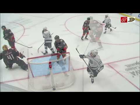 Gabe Vilardi retrieves the rebound off Adrian Kempe's shot and puts it in net for a power play goal.