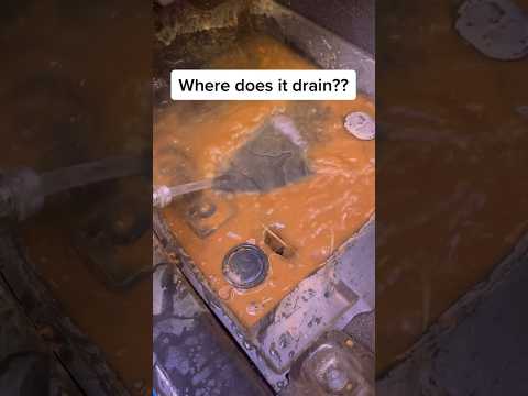 Floor mats have drains… stupefied who knew? #jeeplife #jeep #jeephack #mud