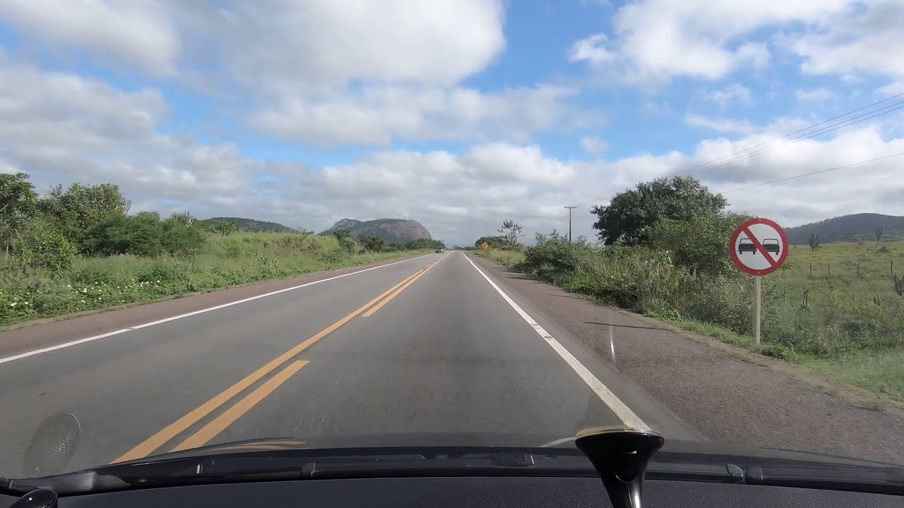 O carro vermelho fantasma  sumiu na minha frente.