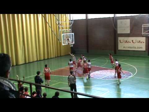 Entrada Josep Clotet al partit La Salle Manresa - Mini Vermell. Març 2012