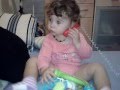 bebelusi haiosi...bebe vorbeste la telefon :)) 