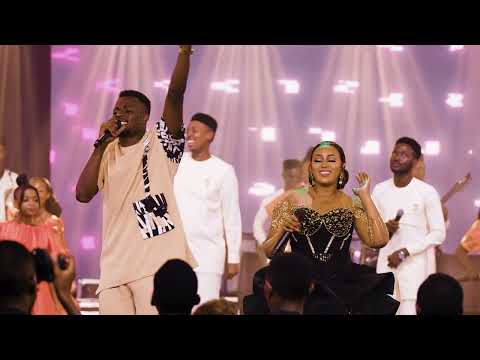 Bella Kombo Ft Eliya Mtishibi - Muulize Baba (Live Video)