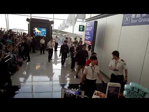171202 NCT 127 @ HKG International Airport going bavk to Korea