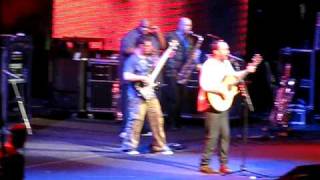 Crowd helps sing Jimi Thing - Dave Matthews Band - June 6, 2009 - Hartford