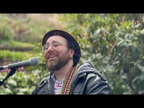 Queenstown Solo Artist | Dave Bell | Medley