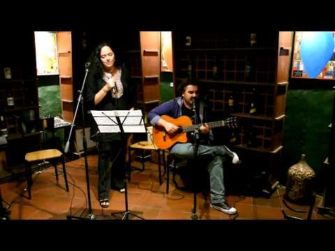 La hidratada Flor - Fernando Cortizo