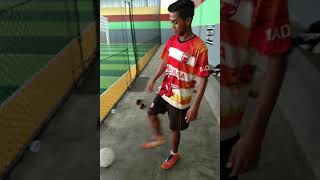 Download lagu Sekila main bola mp3